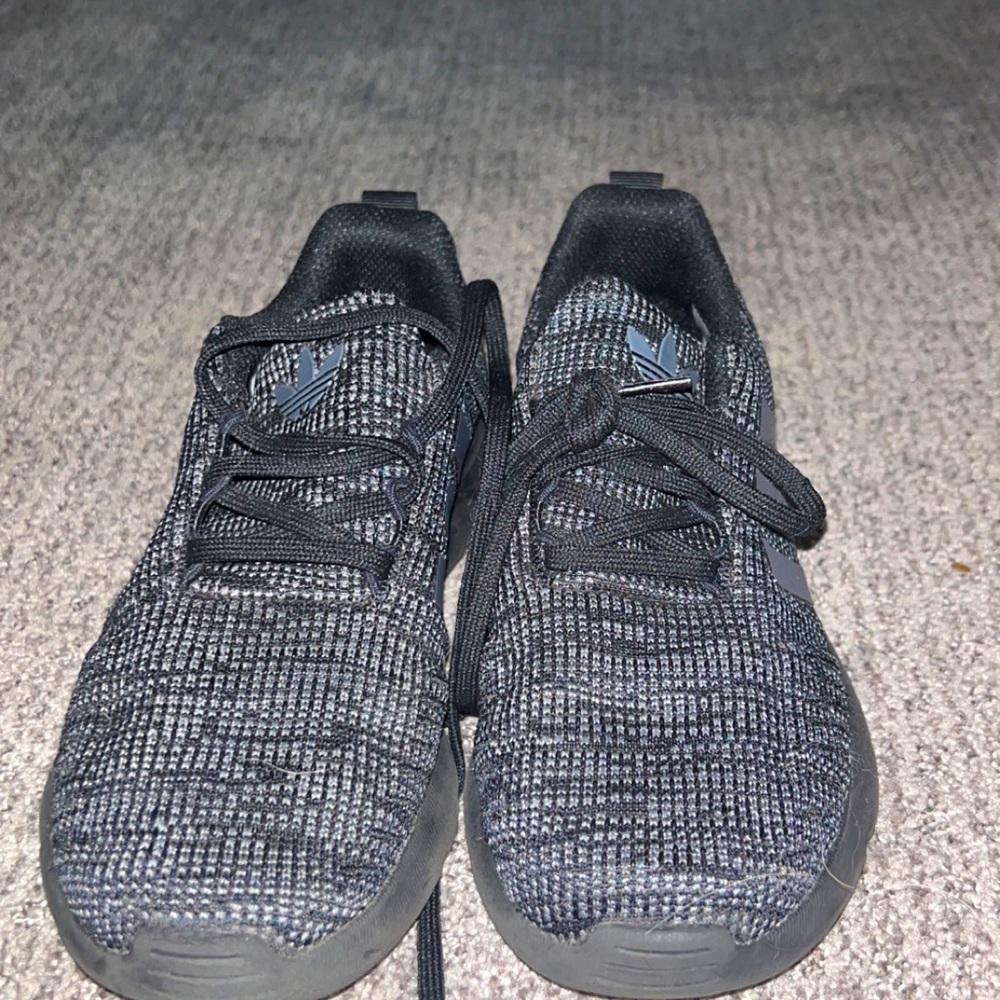 Adidas little boys shoes black